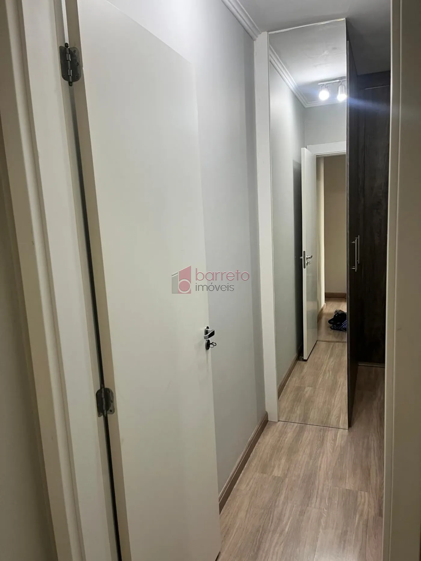 APARTAMENTO À VENDA NO CONDOMÍNIO VISTA PARK EM JUNDIAÍ/SP