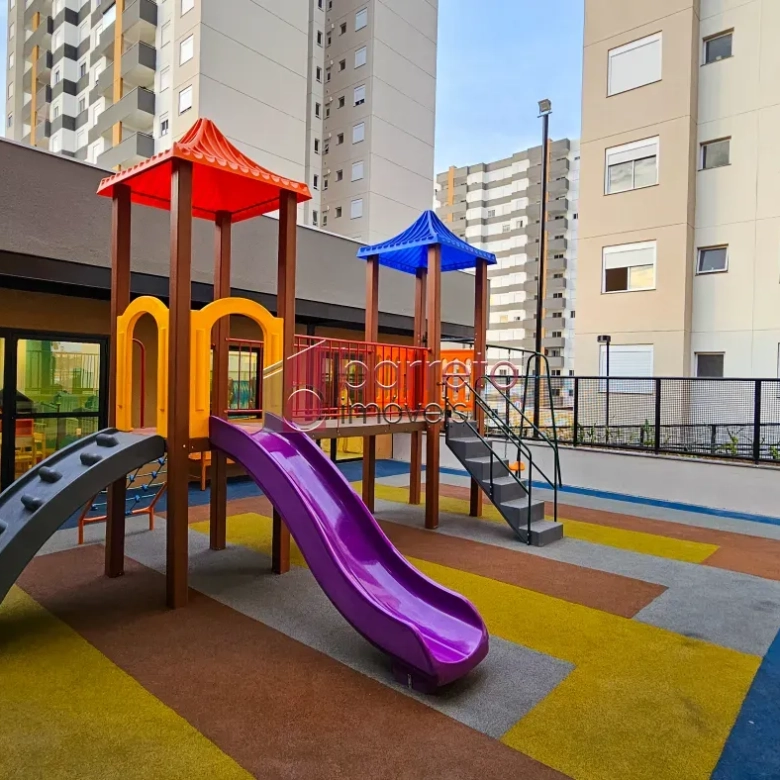 APARTAMENTO À VENDA NO CONDOMÍNIO LIFE NO BAIRRO ENGORDADOURO EM JUNDIAÍ/SP