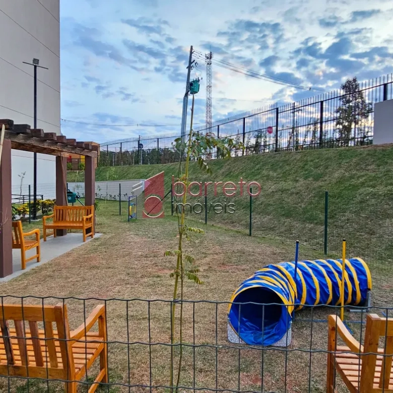 APARTAMENTO À VENDA NO CONDOMÍNIO LIFE NO BAIRRO ENGORDADOURO EM JUNDIAÍ/SP