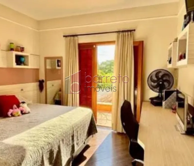 CASA À VENDA NO CONDOMÍNIO RESERVA DA SERRA NO BAIRRO MEDEIROS EM JUNDIAÍ/SP