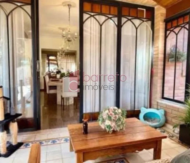CASA À VENDA NO CONDOMÍNIO RESERVA DA SERRA NO BAIRRO MEDEIROS EM JUNDIAÍ/SP