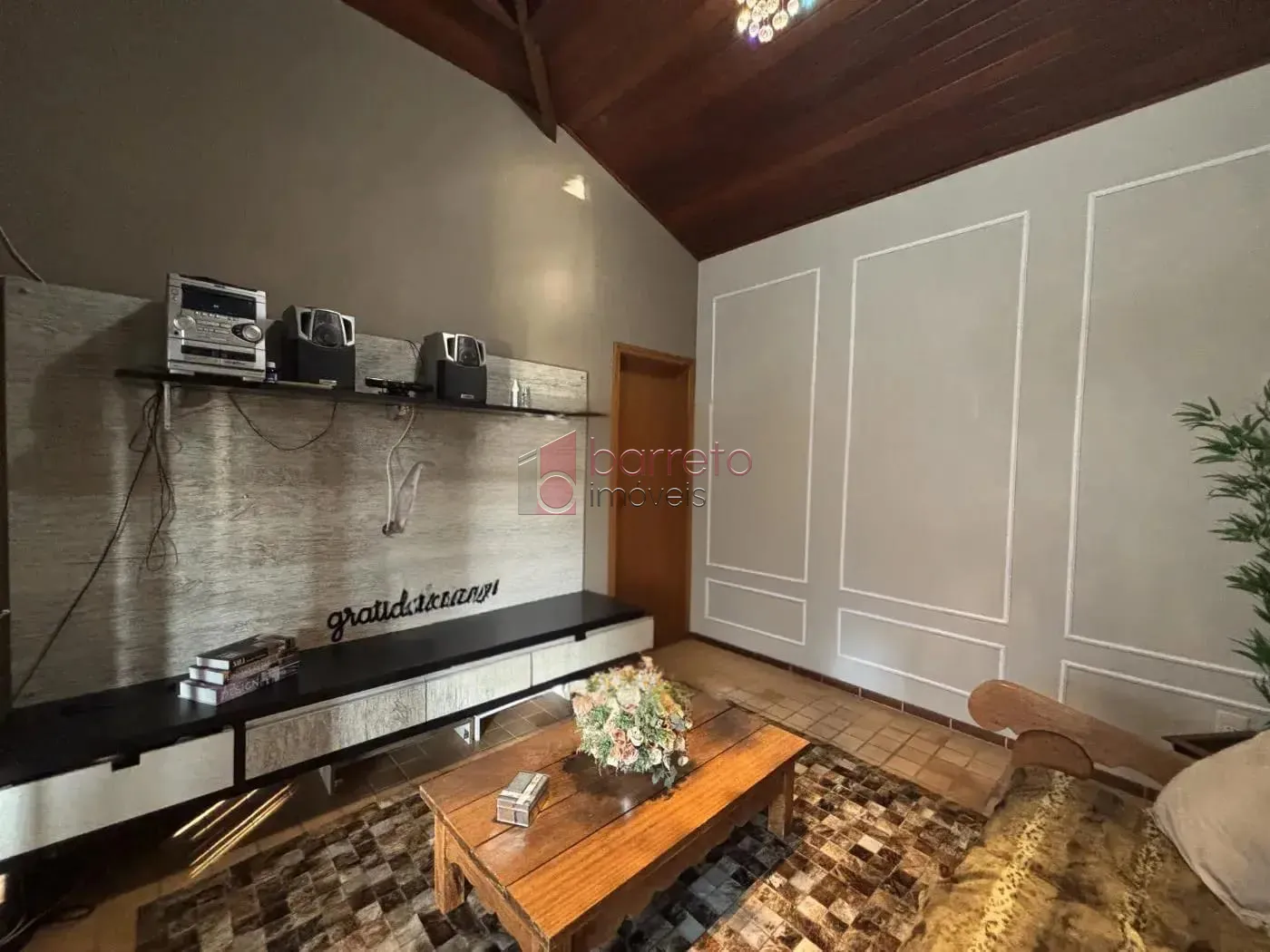 CASA À VENDA NO CONDOMÍNIO RESERVA DA SERRA NO BAIRRO MEDEIROS EM JUNDIAÍ/SP