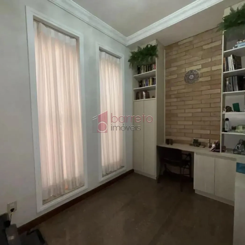 CASA À VENDA NO CONDOMÍNIO RESERVA DA SERRA NO BAIRRO MEDEIROS EM JUNDIAÍ/SP