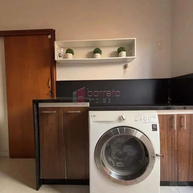 CASA À VENDA NO CONDOMÍNIO RESERVA DA SERRA NO BAIRRO MEDEIROS EM JUNDIAÍ/SP
