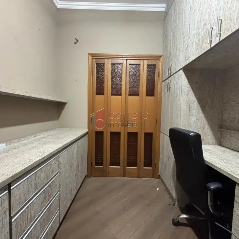 CASA À VENDA NO CONDOMÍNIO RESERVA DA SERRA NO BAIRRO MEDEIROS EM JUNDIAÍ/SP