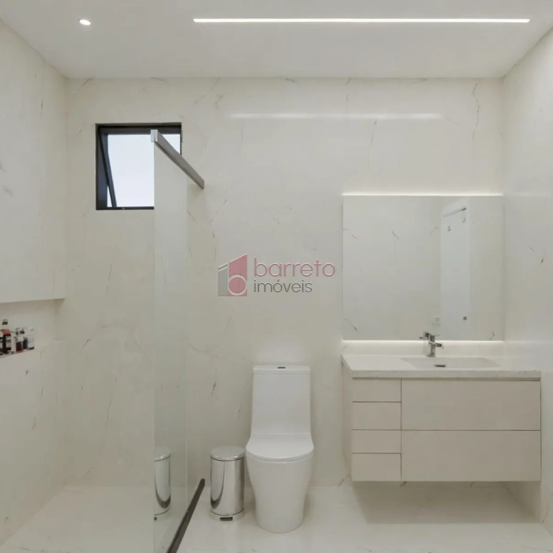 CASA RECÉM CONSTRUÍDA À VENDA NO CONDOMÍNIO BOSQUE DOS JATOBÁS EM JUNDIAÍ/SP