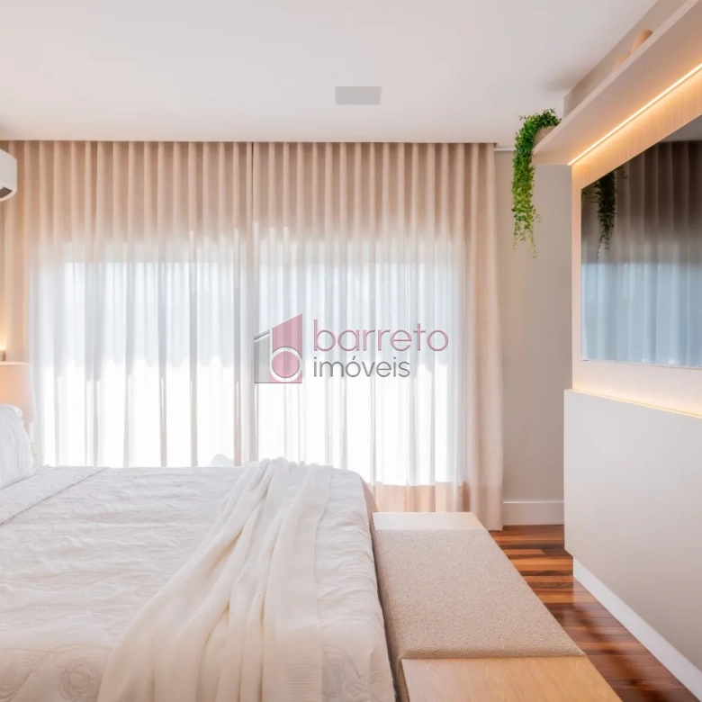 SOBRADO ALTO PADRÃO – 04 QUARTOS – JUNDIAÍ/SP