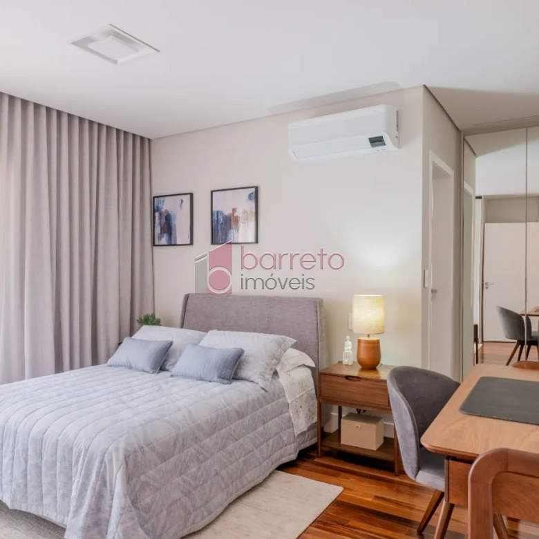 SOBRADO ALTO PADRÃO – 04 QUARTOS – JUNDIAÍ/SP