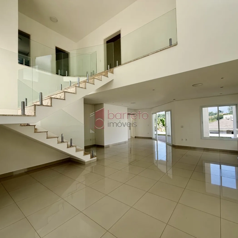 SOBRADO À VENDA – 04 QUARTOS – RESERVA DA SERRA – JUNDIAÍ/SP