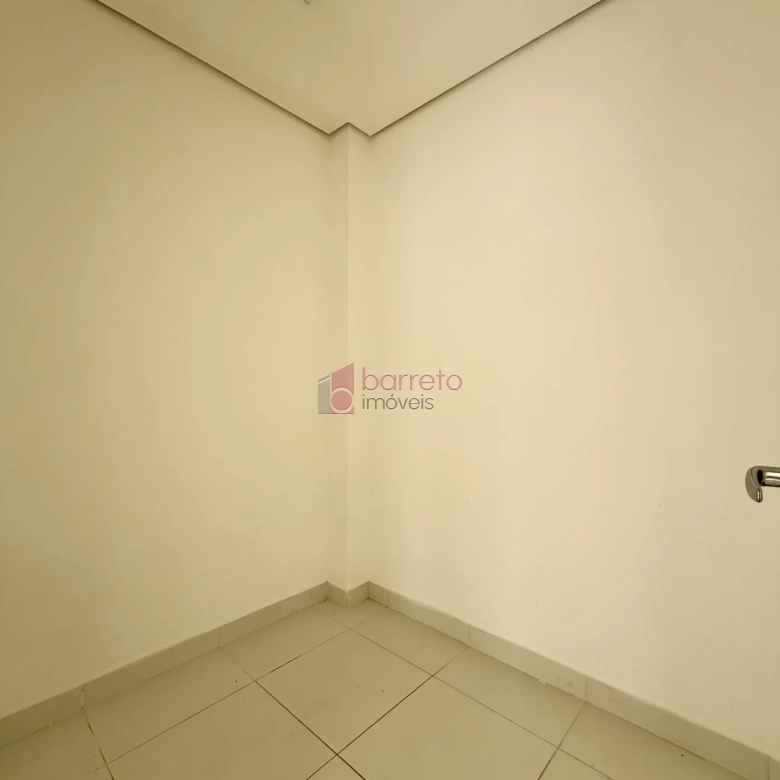 SOBRADO À VENDA – 04 QUARTOS – RESERVA DA SERRA – JUNDIAÍ/SP