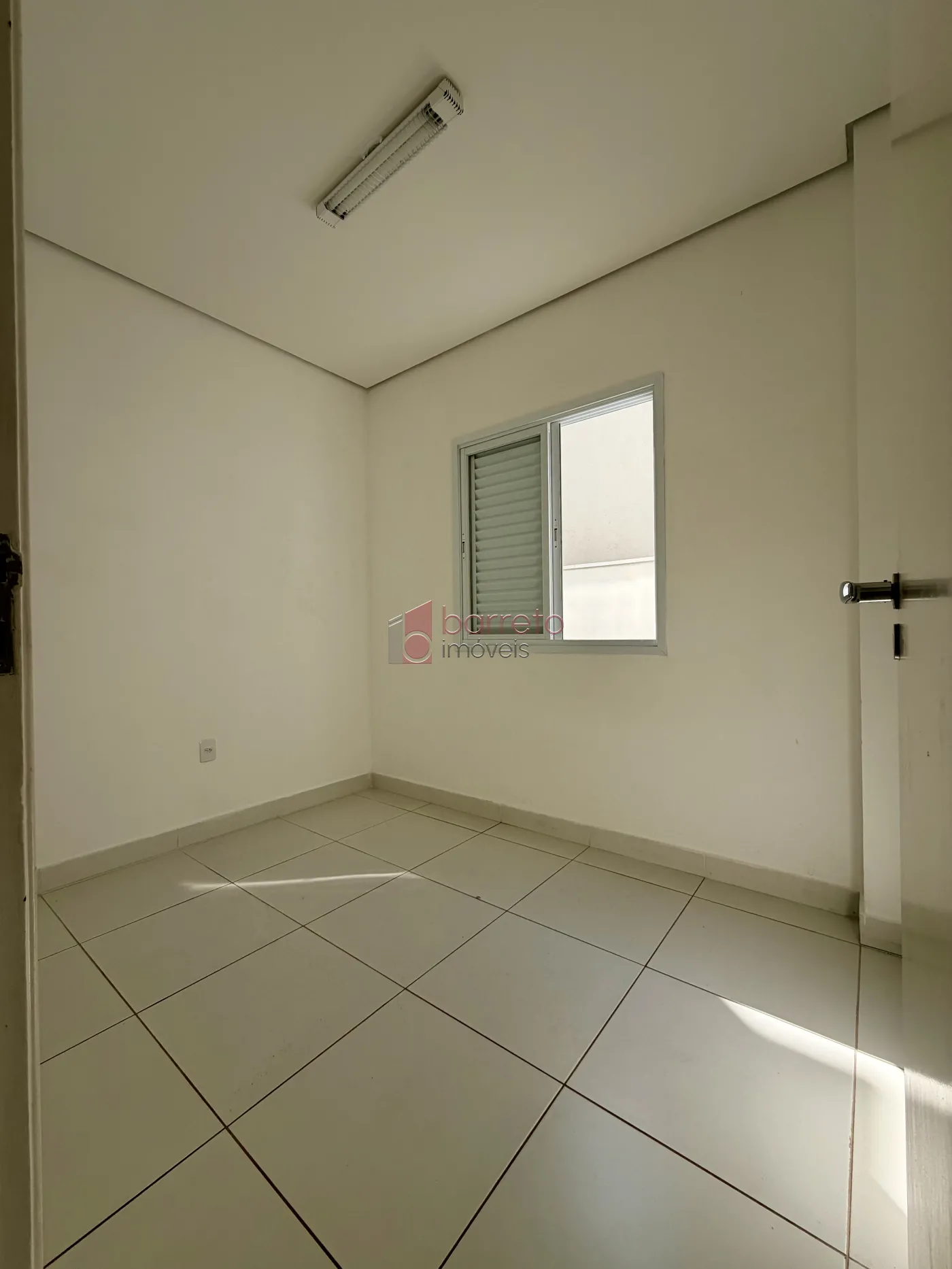 SOBRADO À VENDA – 04 QUARTOS – RESERVA DA SERRA – JUNDIAÍ/SP