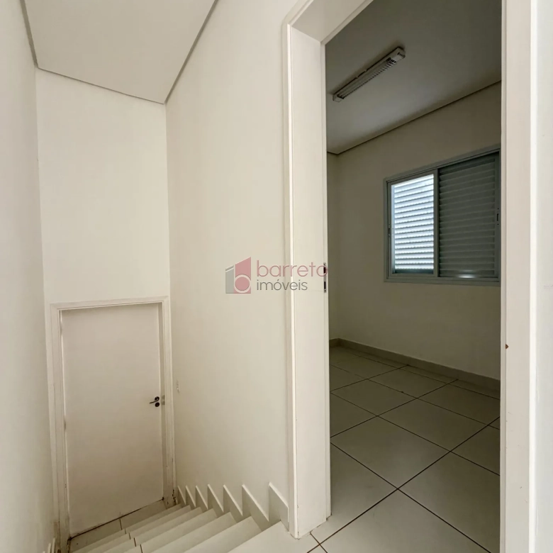 SOBRADO À VENDA – 04 QUARTOS – RESERVA DA SERRA – JUNDIAÍ/SP