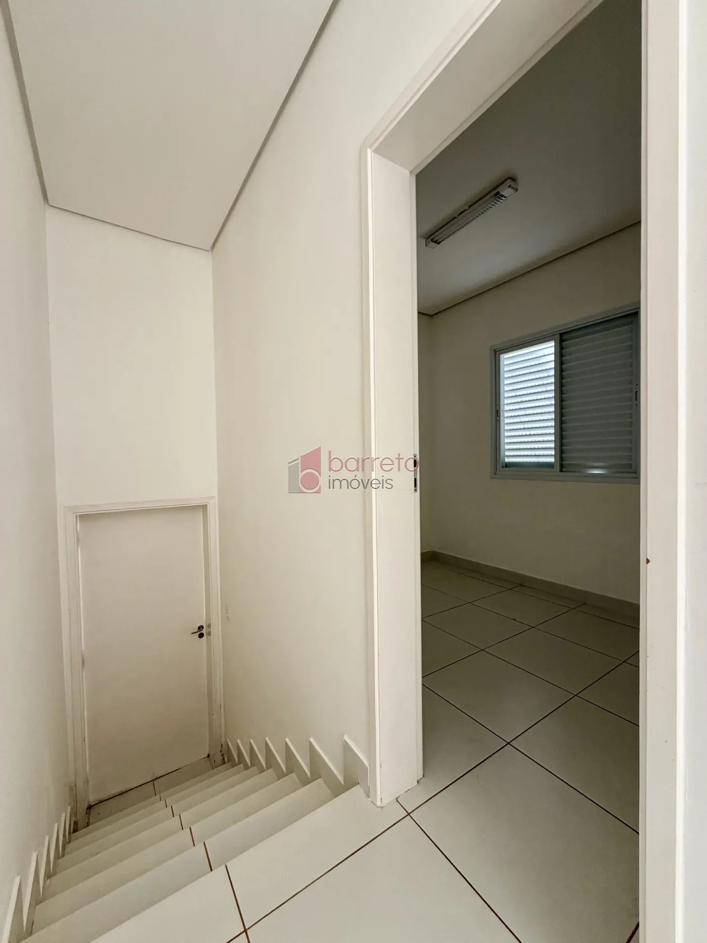 SOBRADO À VENDA – 04 QUARTOS – RESERVA DA SERRA – JUNDIAÍ/SP