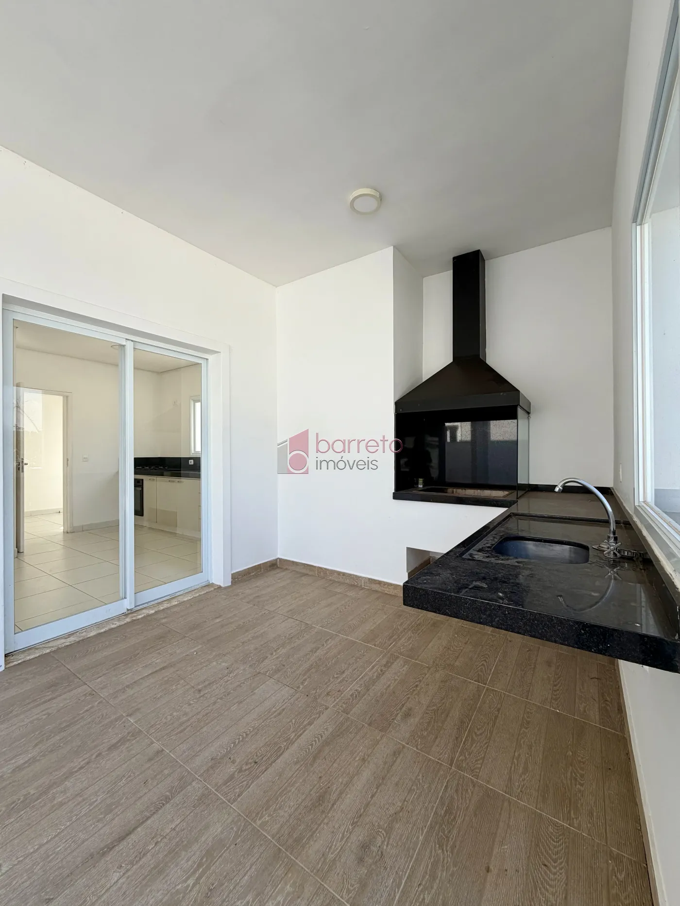 SOBRADO À VENDA – 04 QUARTOS – RESERVA DA SERRA – JUNDIAÍ/SP