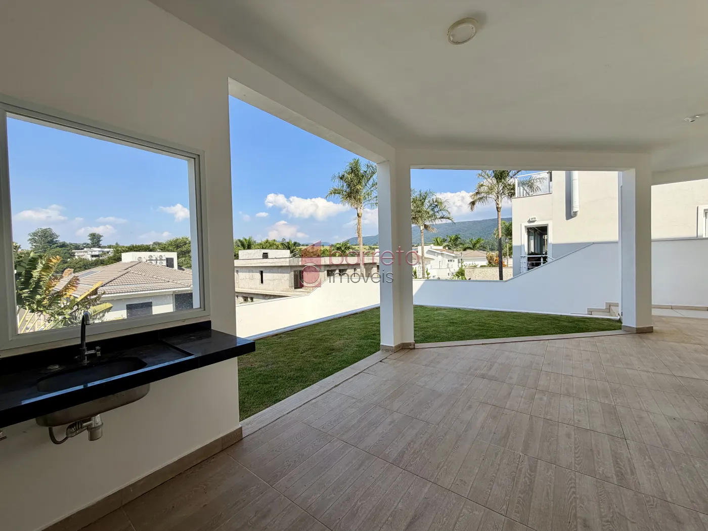 SOBRADO À VENDA – 04 QUARTOS – RESERVA DA SERRA – JUNDIAÍ/SP
