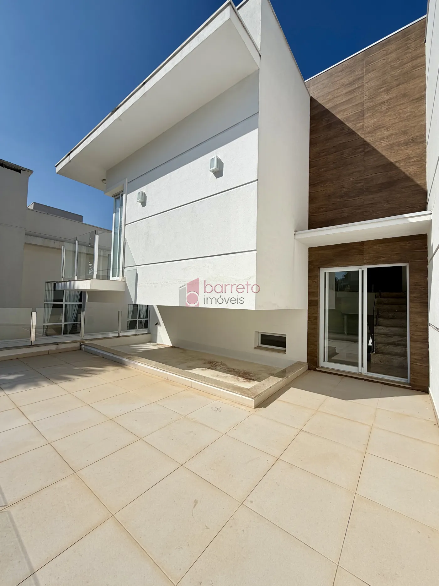 SOBRADO À VENDA – 04 QUARTOS – RESERVA DA SERRA – JUNDIAÍ/SP