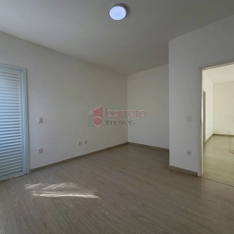 SOBRADO À VENDA – 04 QUARTOS – RESERVA DA SERRA – JUNDIAÍ/SP