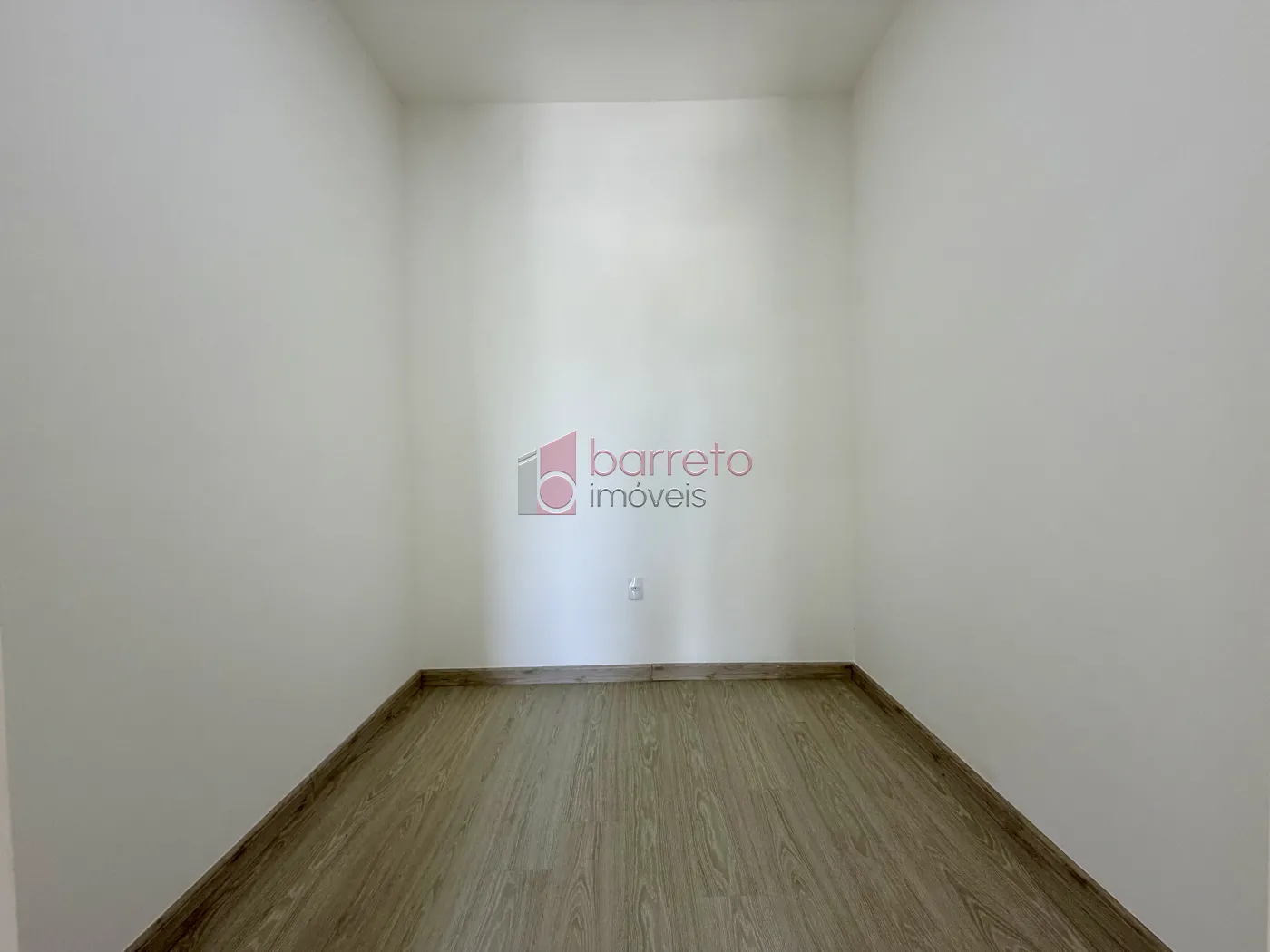 SOBRADO À VENDA – 04 QUARTOS – RESERVA DA SERRA – JUNDIAÍ/SP