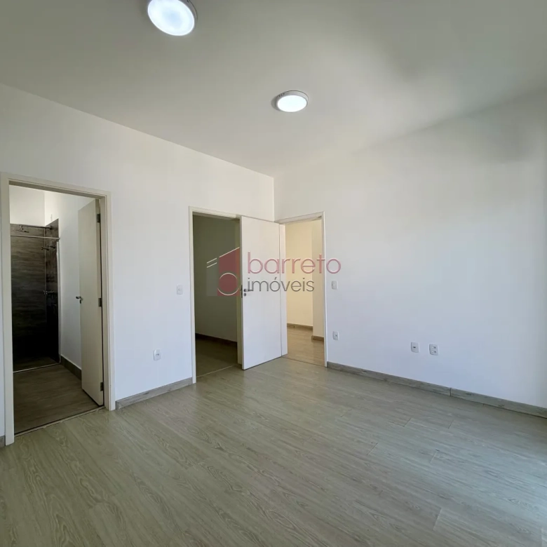 SOBRADO À VENDA – 04 QUARTOS – RESERVA DA SERRA – JUNDIAÍ/SP