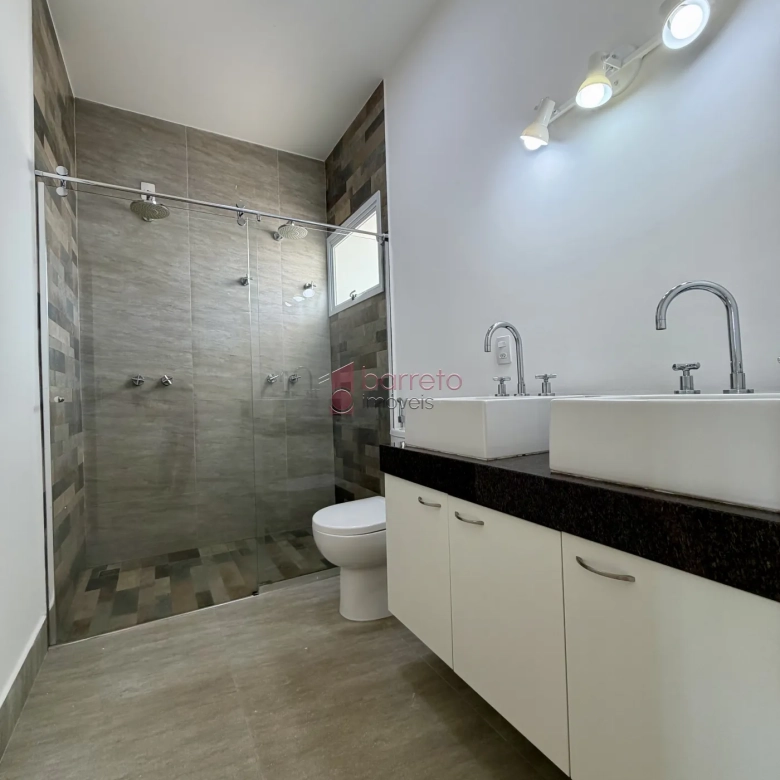 SOBRADO À VENDA – 04 QUARTOS – RESERVA DA SERRA – JUNDIAÍ/SP