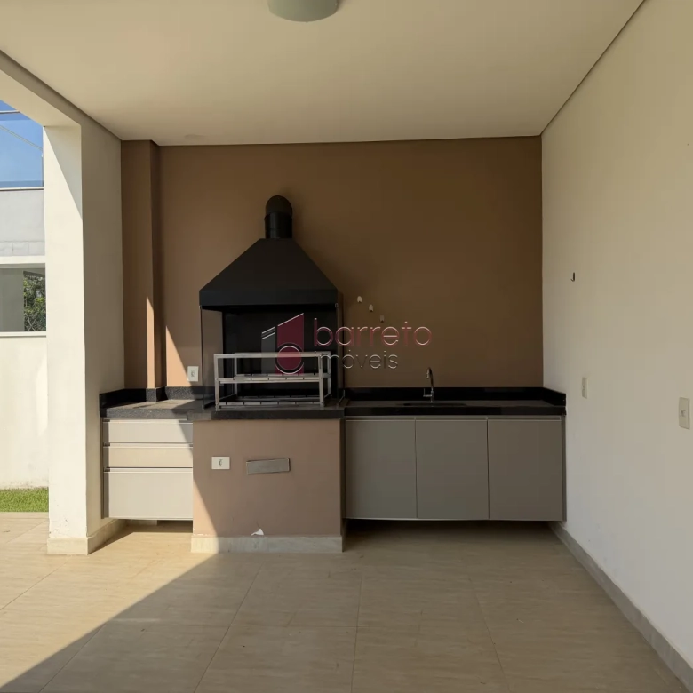 SOBRADO À VENDA – 04 QUARTOS – RESERVA DA SERRA – JUNDIAÍ/SP