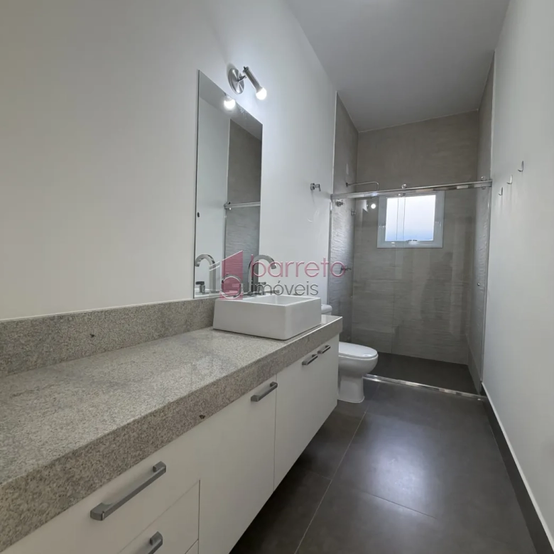 SOBRADO À VENDA – 04 QUARTOS – RESERVA DA SERRA – JUNDIAÍ/SP