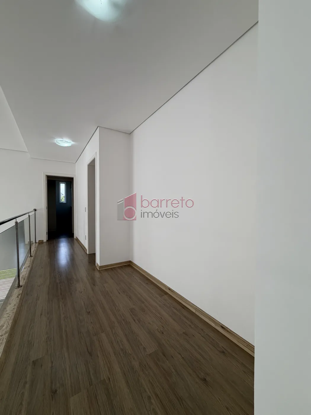 SOBRADO À VENDA – 04 QUARTOS – RESERVA DA SERRA – JUNDIAÍ/SP