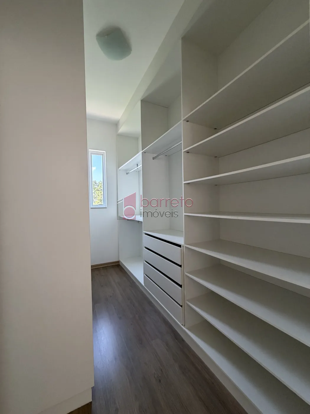 SOBRADO À VENDA – 04 QUARTOS – RESERVA DA SERRA – JUNDIAÍ/SP