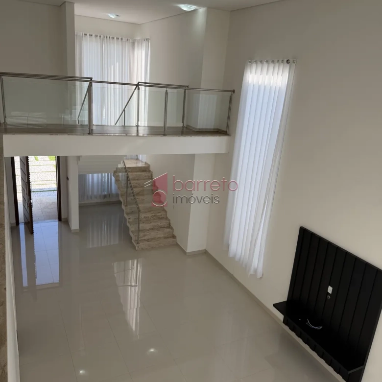 SOBRADO À VENDA – 04 QUARTOS – RESERVA DA SERRA – JUNDIAÍ/SP