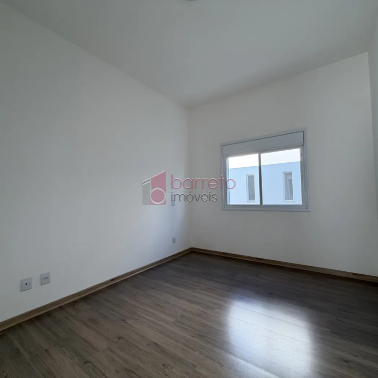 SOBRADO À VENDA – 04 QUARTOS – RESERVA DA SERRA – JUNDIAÍ/SP