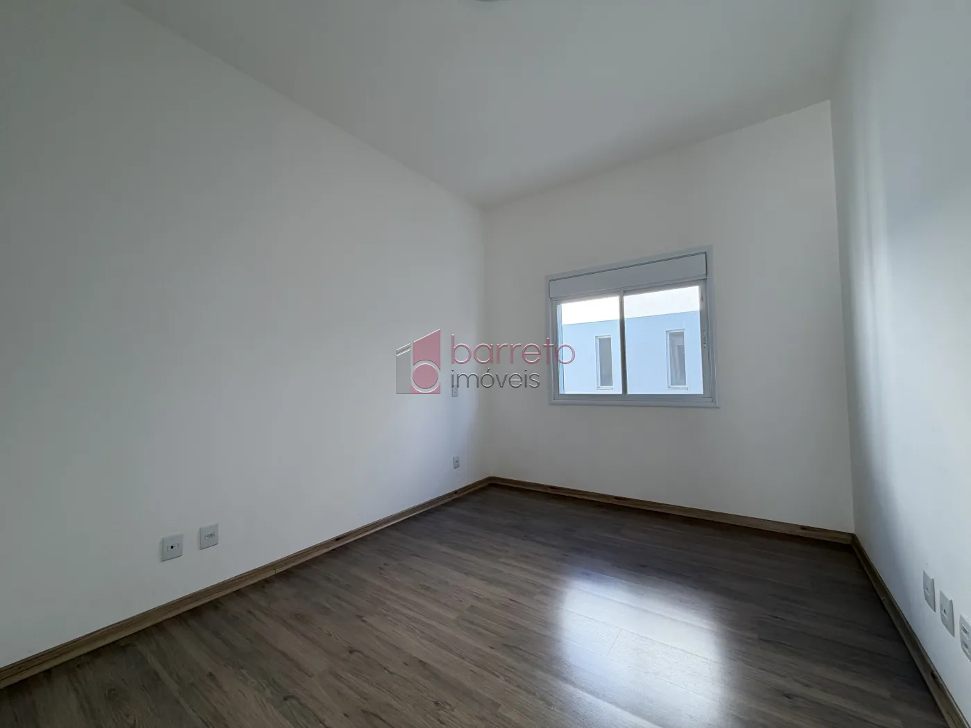 SOBRADO À VENDA – 04 QUARTOS – RESERVA DA SERRA – JUNDIAÍ/SP