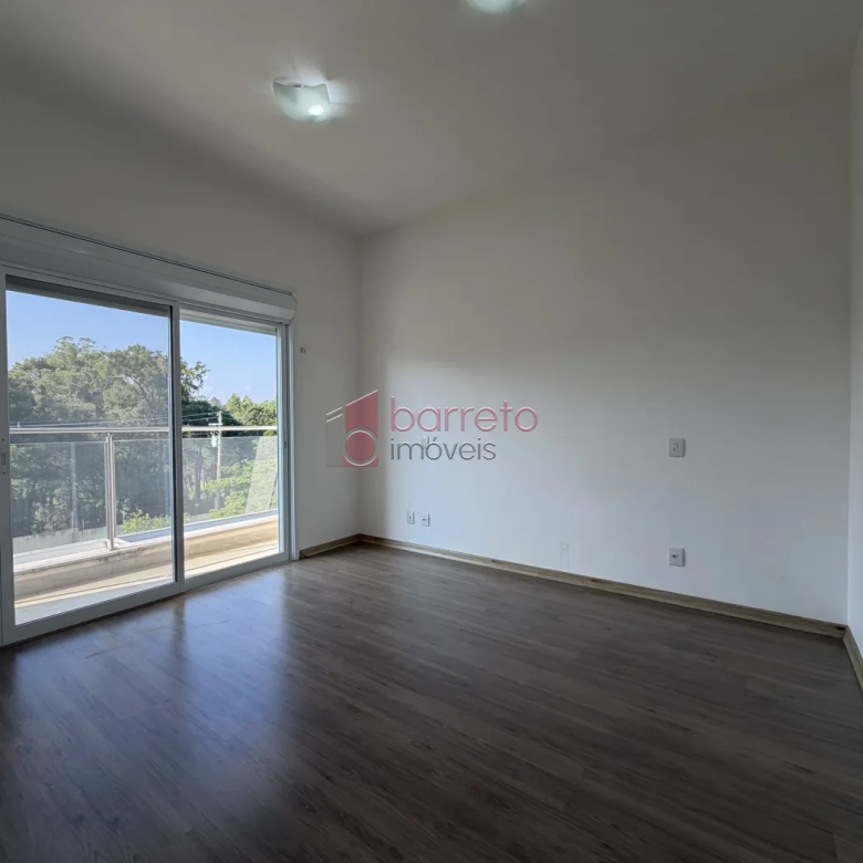 SOBRADO À VENDA – 04 QUARTOS – RESERVA DA SERRA – JUNDIAÍ/SP