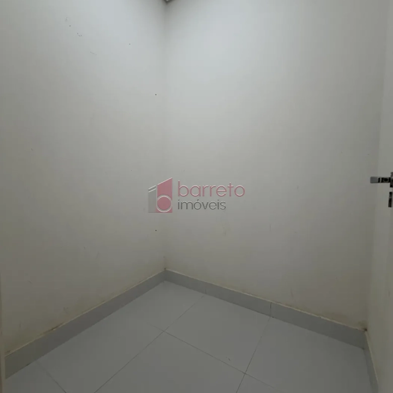SOBRADO À VENDA – 04 QUARTOS – RESERVA DA SERRA – JUNDIAÍ/SP