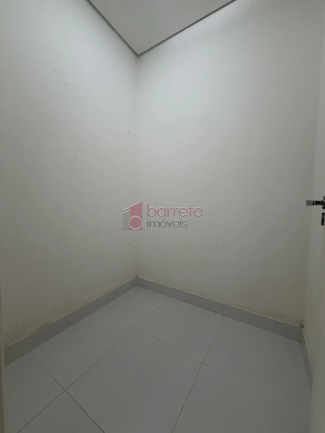 SOBRADO À VENDA – 04 QUARTOS – RESERVA DA SERRA – JUNDIAÍ/SP