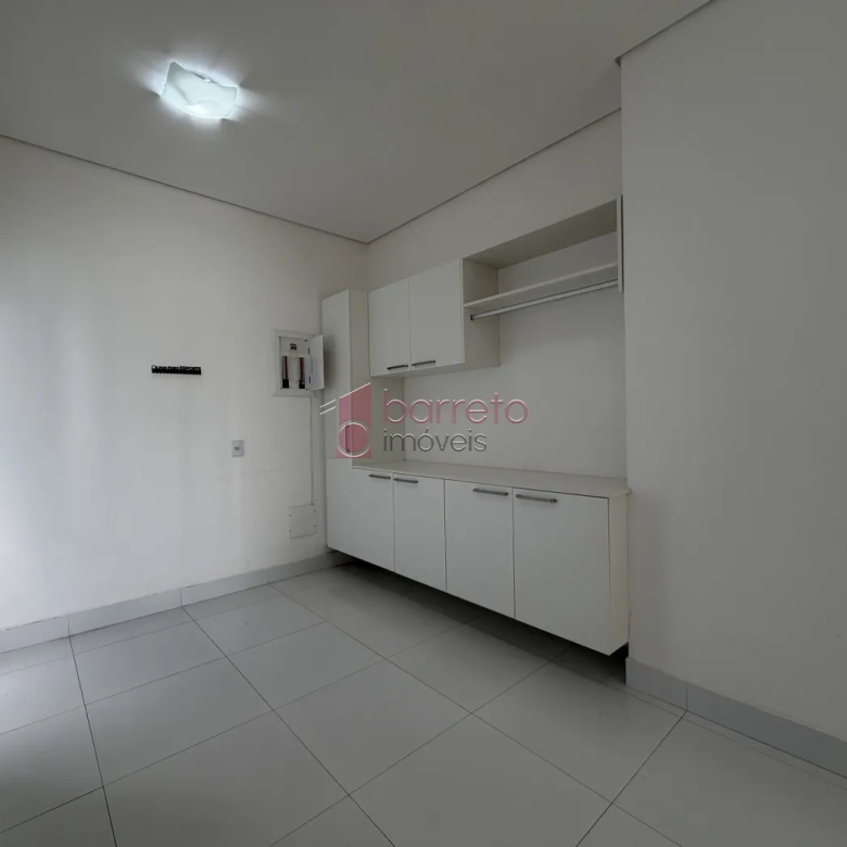 SOBRADO À VENDA – 04 QUARTOS – RESERVA DA SERRA – JUNDIAÍ/SP