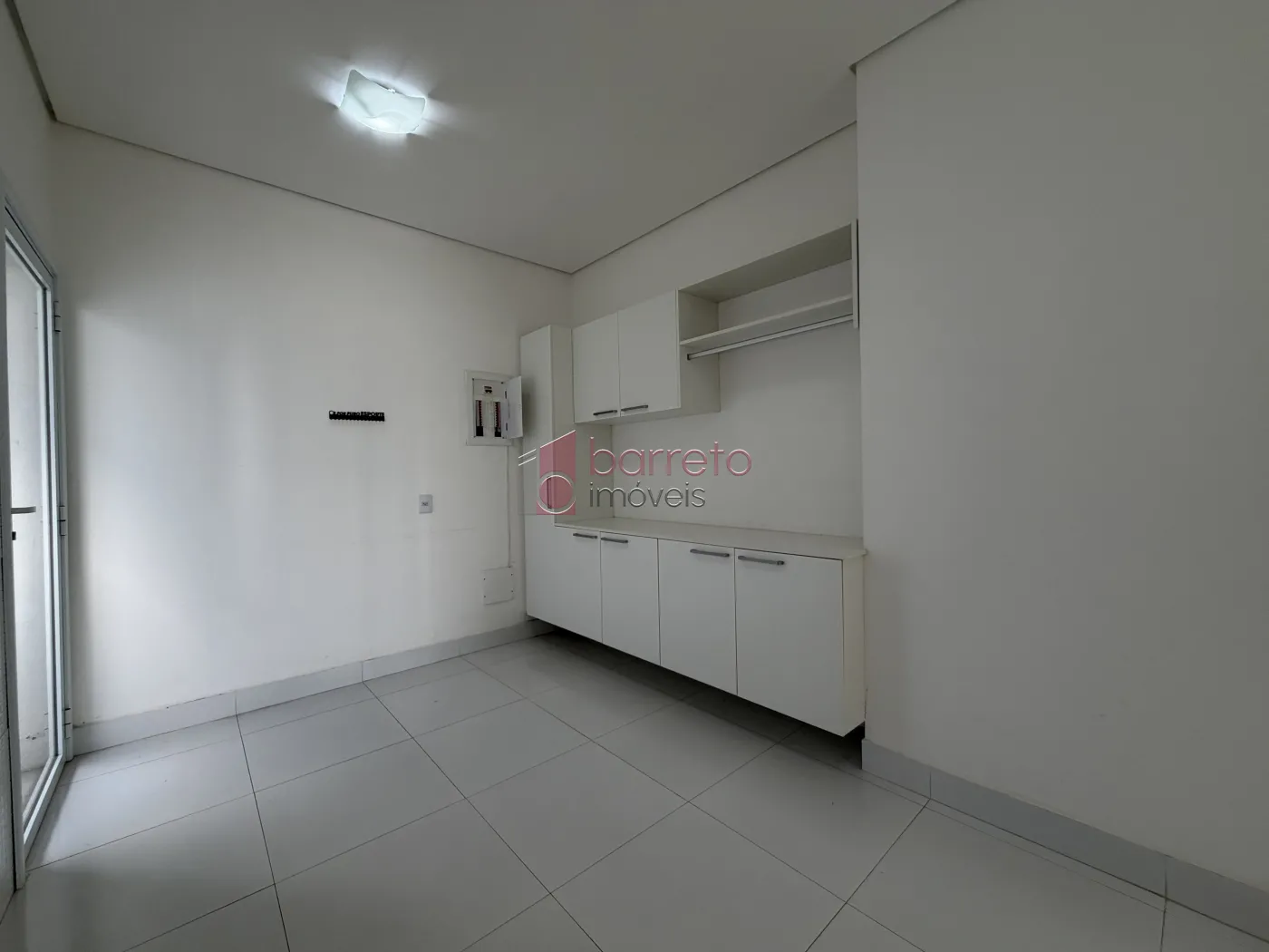 SOBRADO À VENDA – 04 QUARTOS – RESERVA DA SERRA – JUNDIAÍ/SP