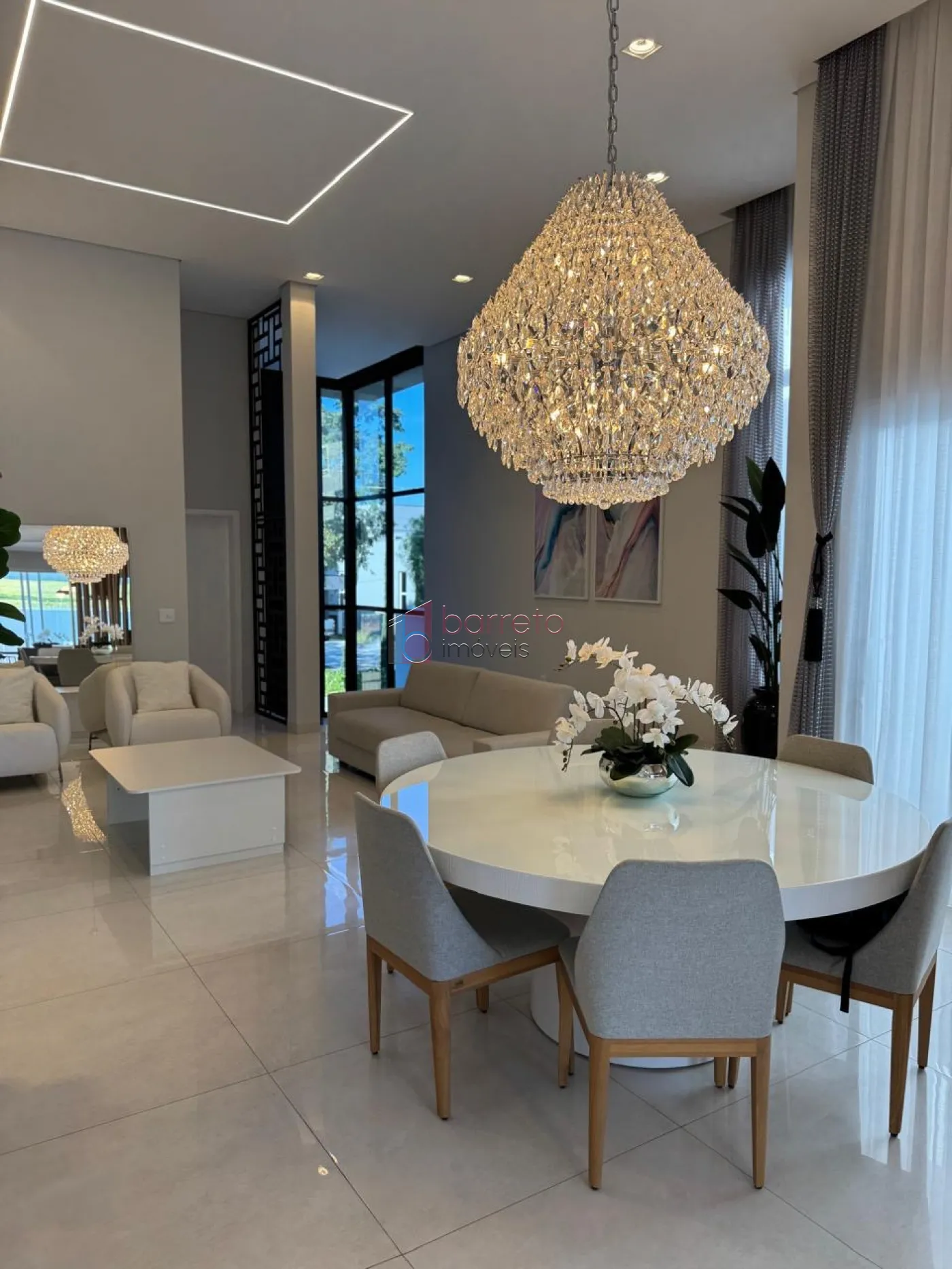 CASA TÉRREA À VENDA COM 03 QUARTOS – CONDOMÍNIO RESERVA DA SERRA – JUNDIAÍ/SP