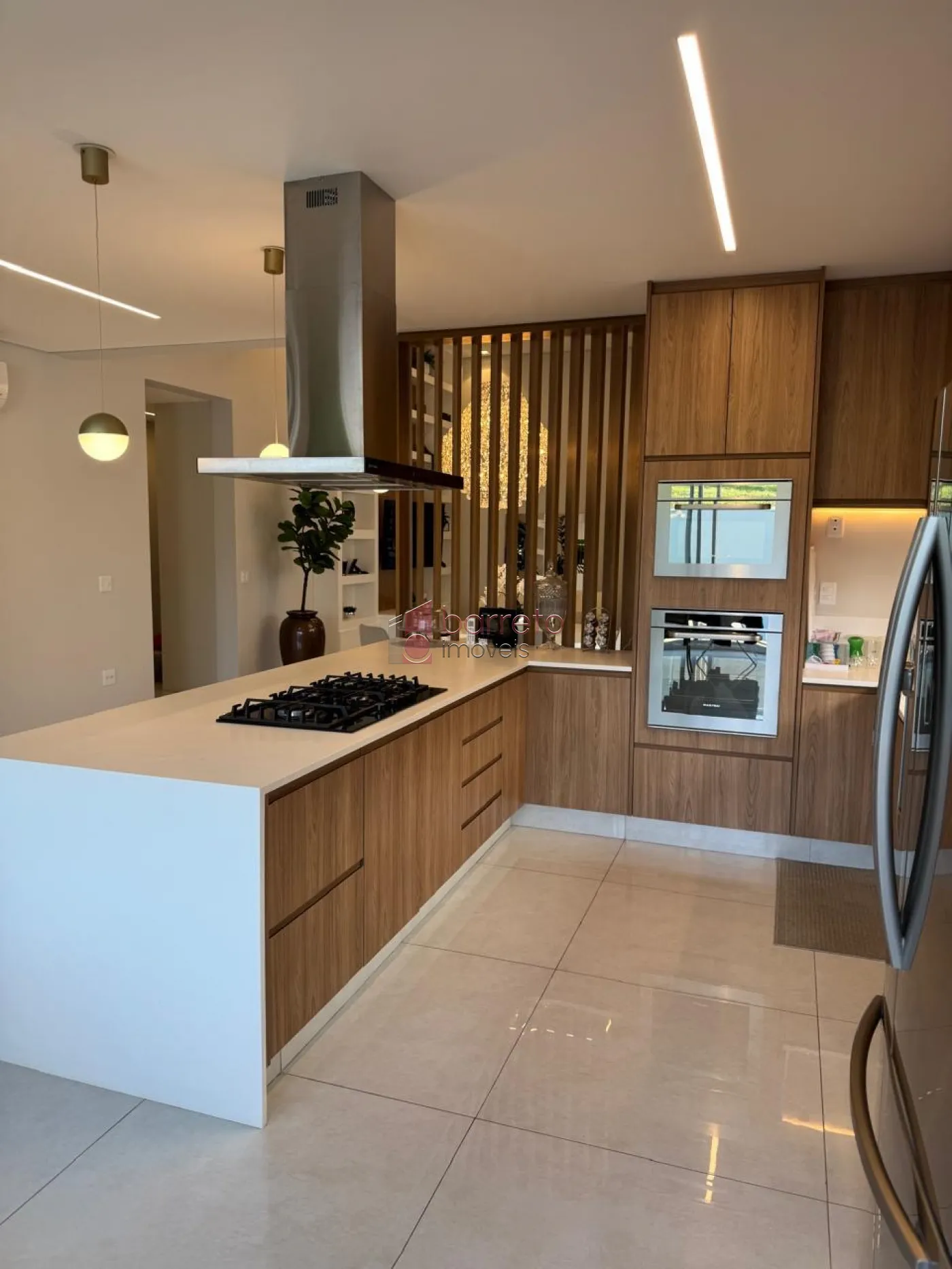 CASA TÉRREA À VENDA COM 03 QUARTOS – CONDOMÍNIO RESERVA DA SERRA – JUNDIAÍ/SP