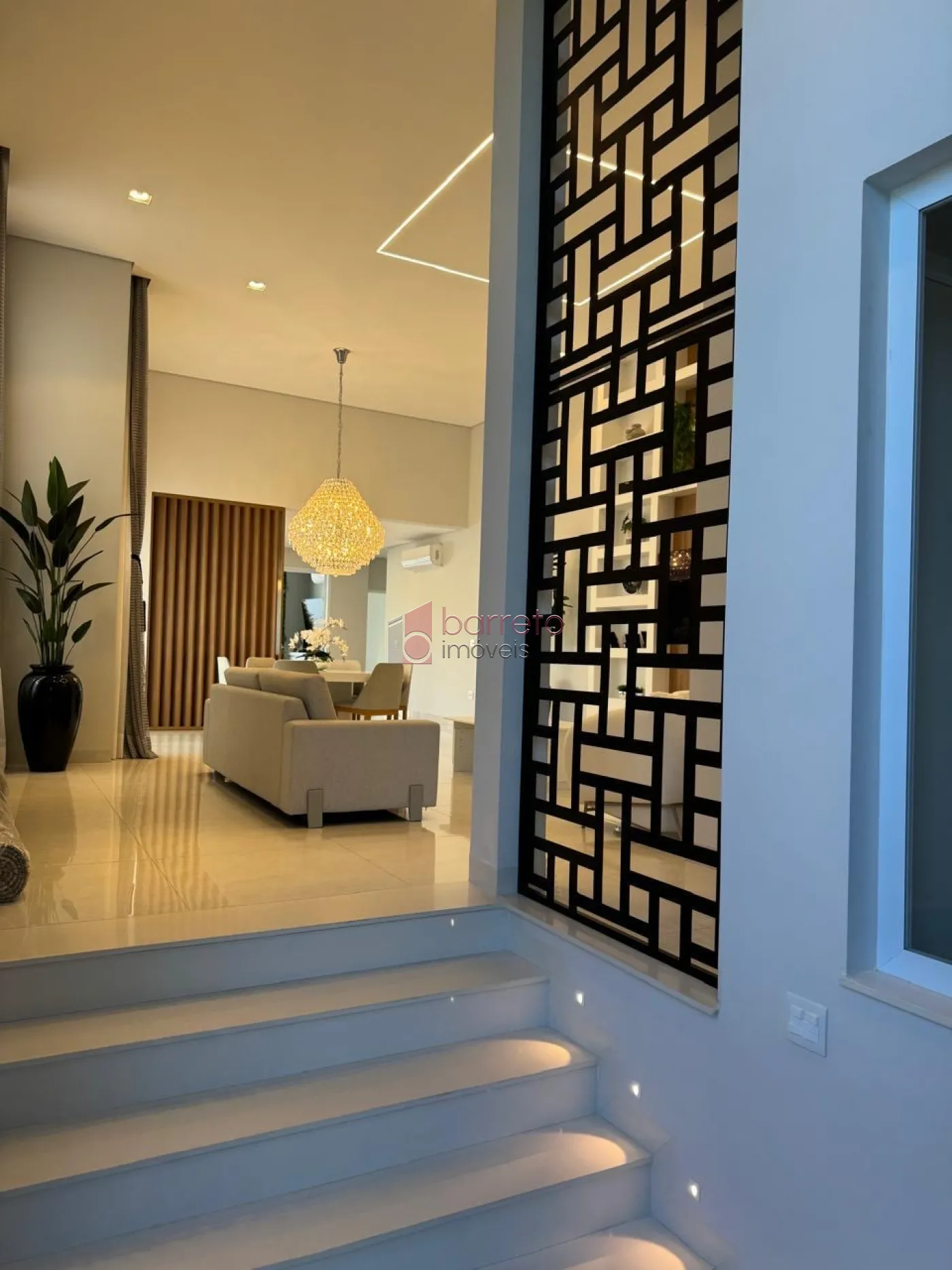 CASA TÉRREA À VENDA COM 03 QUARTOS – CONDOMÍNIO RESERVA DA SERRA – JUNDIAÍ/SP