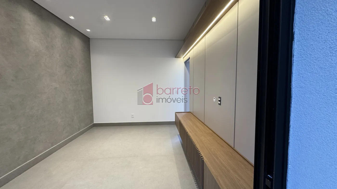 CASA RECÉM CONSTRUÍDA À VENDA NO CONDOMÍNIO BOSQUE DOS JATOBÁS EM JUNDIAÍ/SP