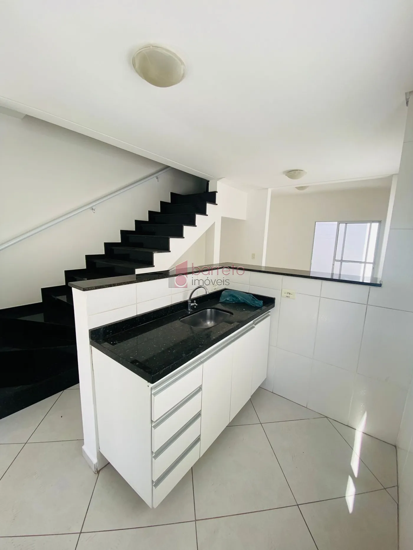 CASA À VENDA NO CONDOMÍNIO RESIDENCIAL DONA NINA – JARDIM TULIPAS – JUNDIAÍ/SP