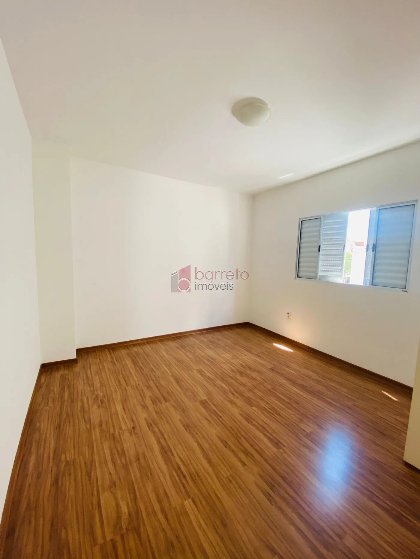 CASA À VENDA NO CONDOMÍNIO RESIDENCIAL DONA NINA – JARDIM TULIPAS – JUNDIAÍ/SP