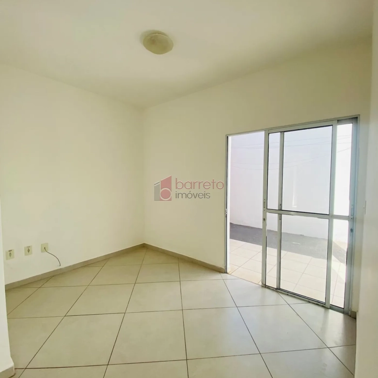 CASA À VENDA E LOCAÇÃO NO CONDOMÍNIO RESIDENCIAL DONA NINA – JUNDIAÍ/SP