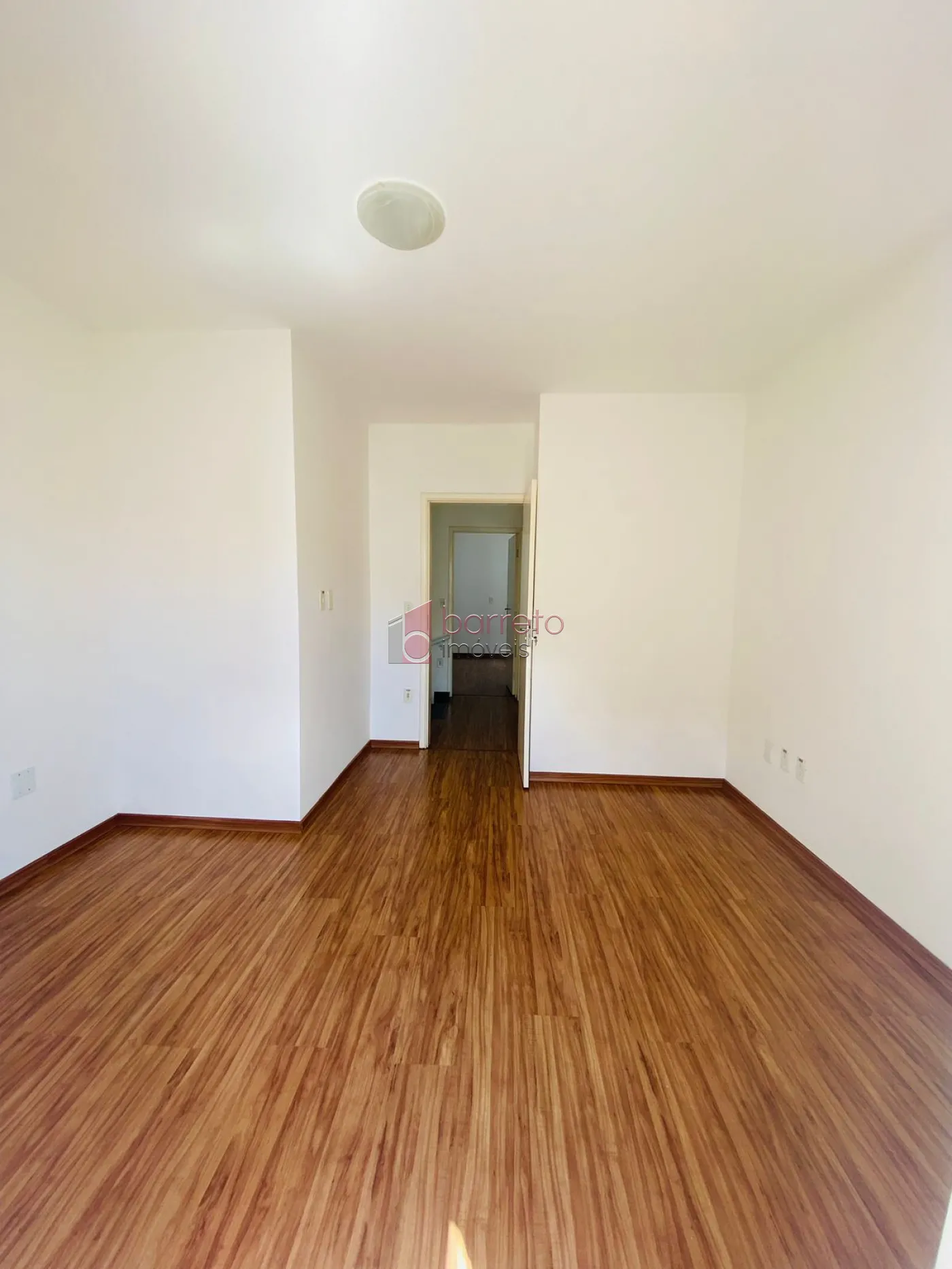 CASA À VENDA NO CONDOMÍNIO RESIDENCIAL DONA NINA – JARDIM TULIPAS – JUNDIAÍ/SP