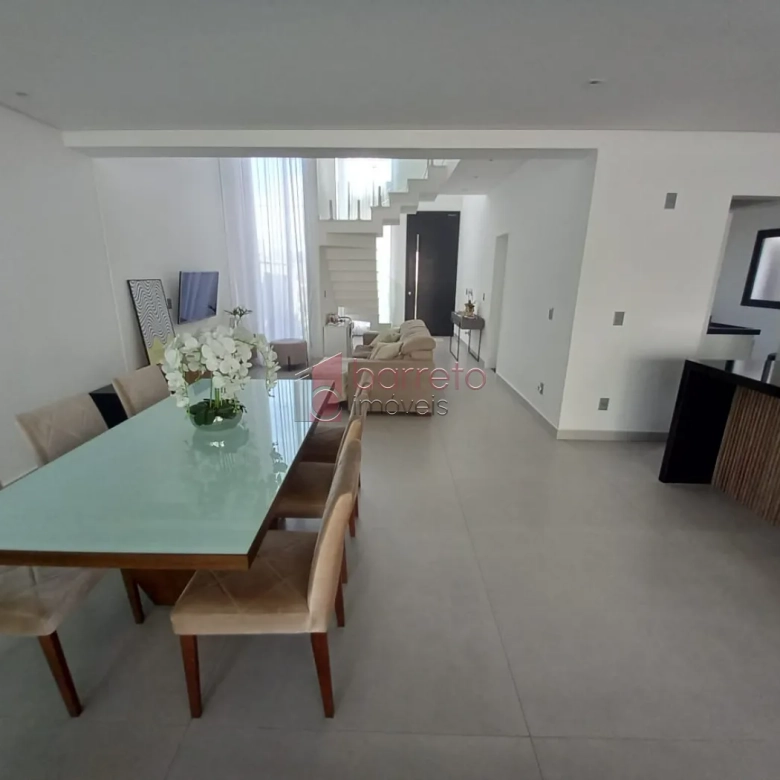 CASA COM 3 SUÍTES À VENDA NO CONDOMÍNIO RESERVA ERMIDA II – JUNDIAI/SP