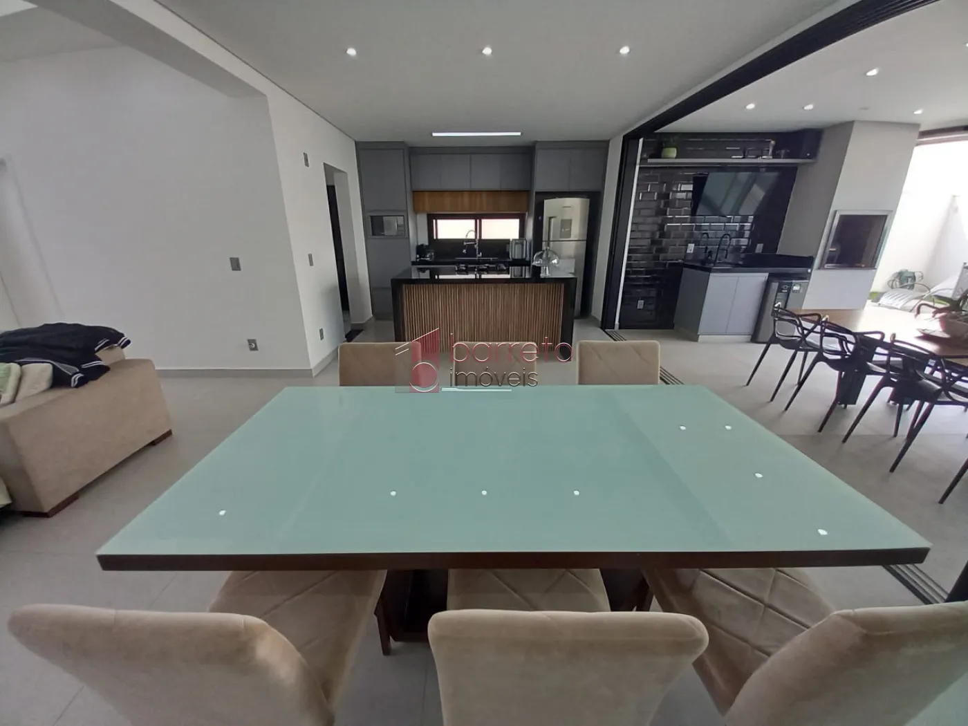 CASA COM 3 SUÍTES À VENDA NO CONDOMÍNIO RESERVA ERMIDA II – JUNDIAI/SP