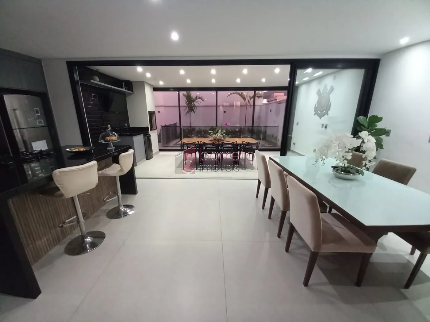 CASA COM 3 SUÍTES À VENDA NO CONDOMÍNIO RESERVA ERMIDA II – JUNDIAI/SP