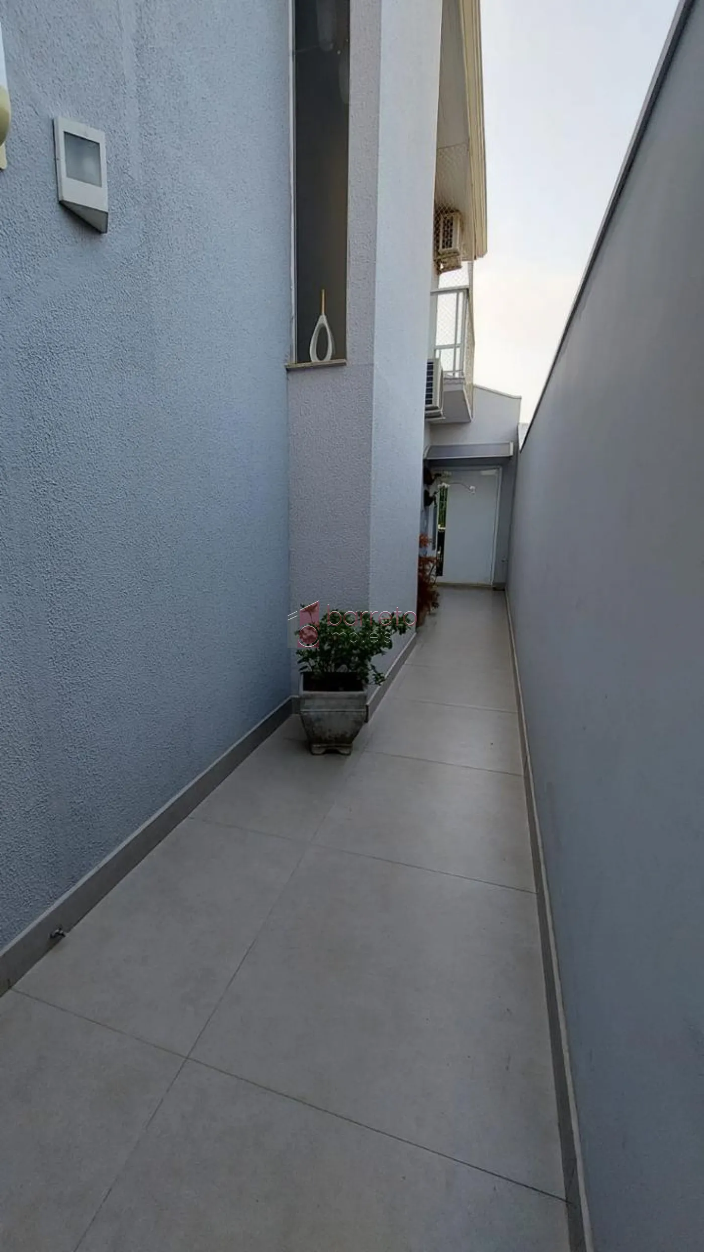 SOBRADO À VENDA – 03 QUARTOS – MORADA DO HORTO – JUNDIAÍ/SP