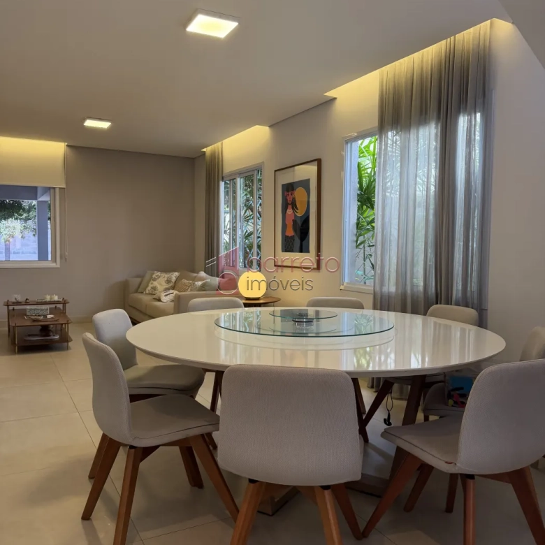 SOBRADO À VENDA – 03 QUARTOS – SANTA TERESA – JUNDIAÍ/SP