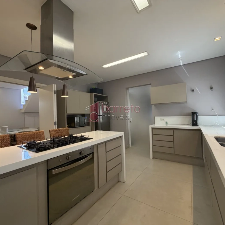 SOBRADO À VENDA – 03 QUARTOS – SANTA TERESA – JUNDIAÍ/SP